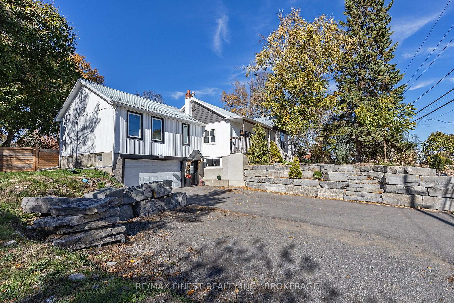 Photo 6 of 2313 Sydenham Road, Kingston, City North of 401 — HOMEH