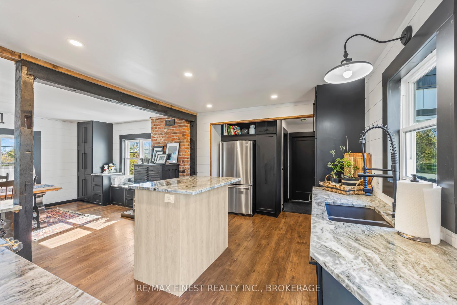 Photo 17 of 2313 Sydenham Road, Kingston, City North of 401 — HOMEH