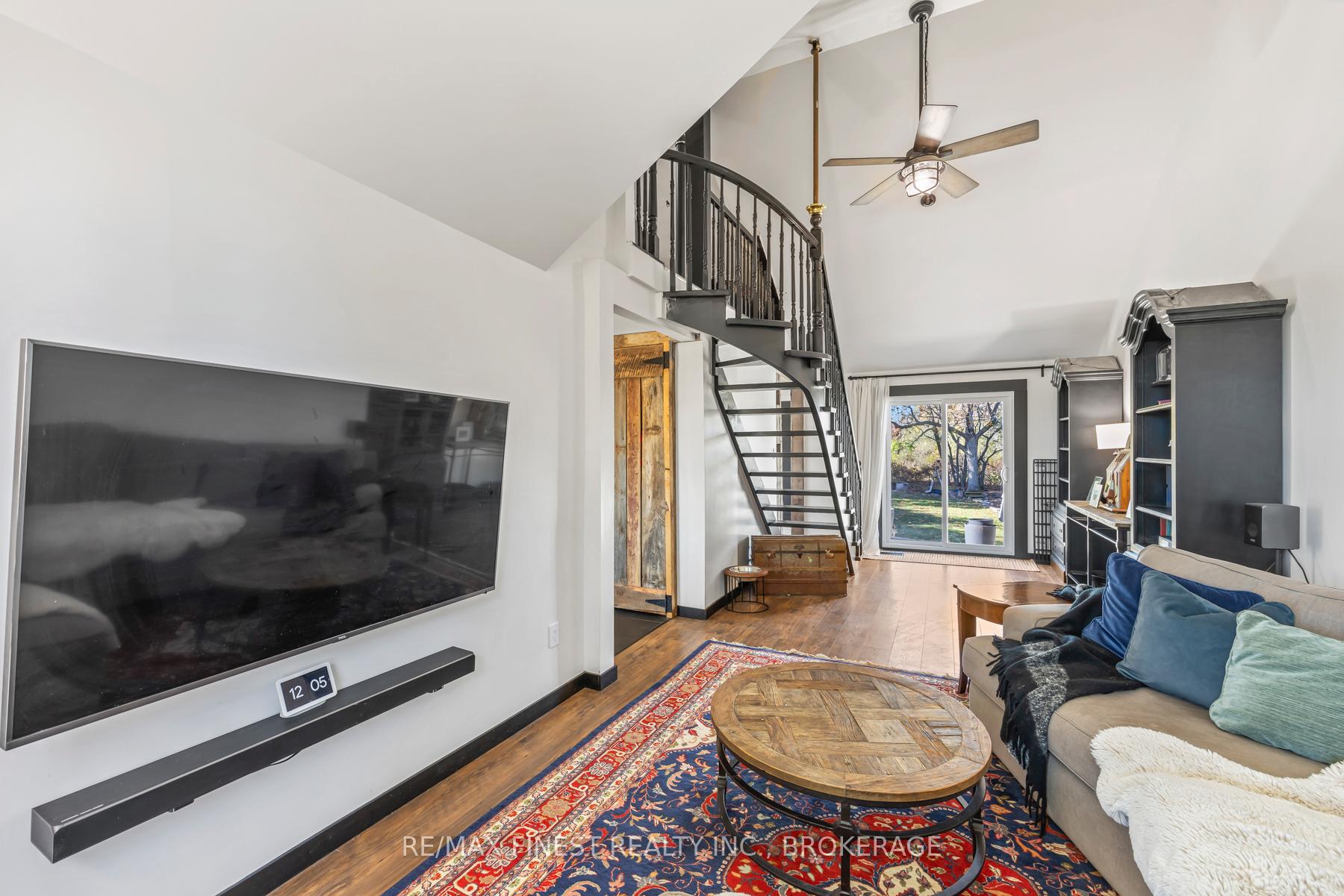 Photo 22 of 2313 Sydenham Road, Kingston, City North of 401 — HOMEH