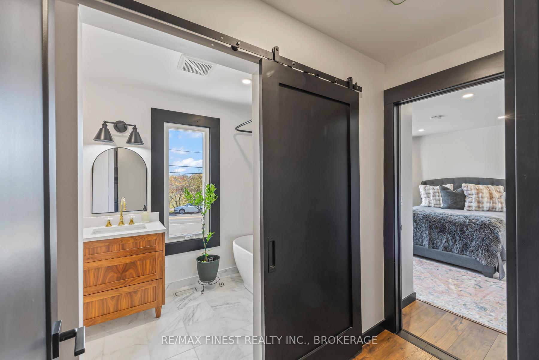 Photo 24 of 2313 Sydenham Road, Kingston, City North of 401 — HOMEH