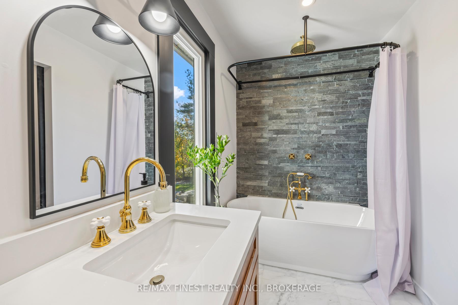 Photo 26 of 2313 Sydenham Road, Kingston, City North of 401 — HOMEH
