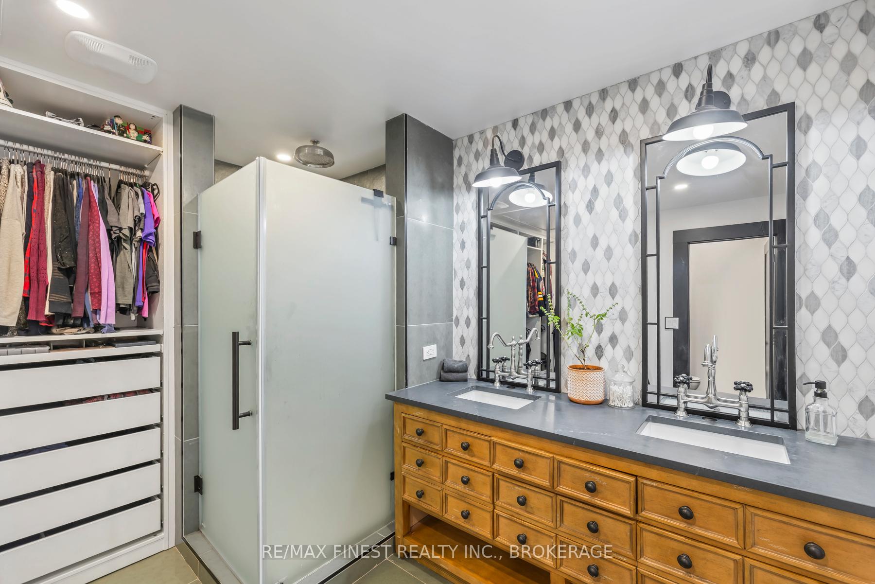Photo 32 of 2313 Sydenham Road, Kingston, City North of 401 — HOMEH