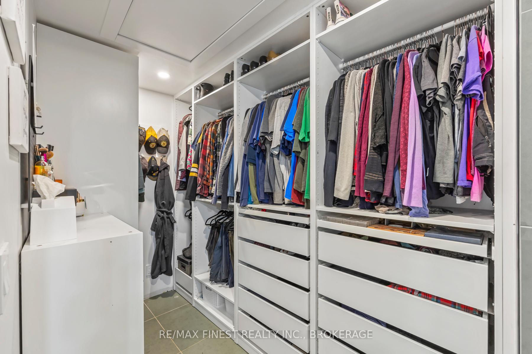 Photo 33 of 2313 Sydenham Road, Kingston, City North of 401 — HOMEH