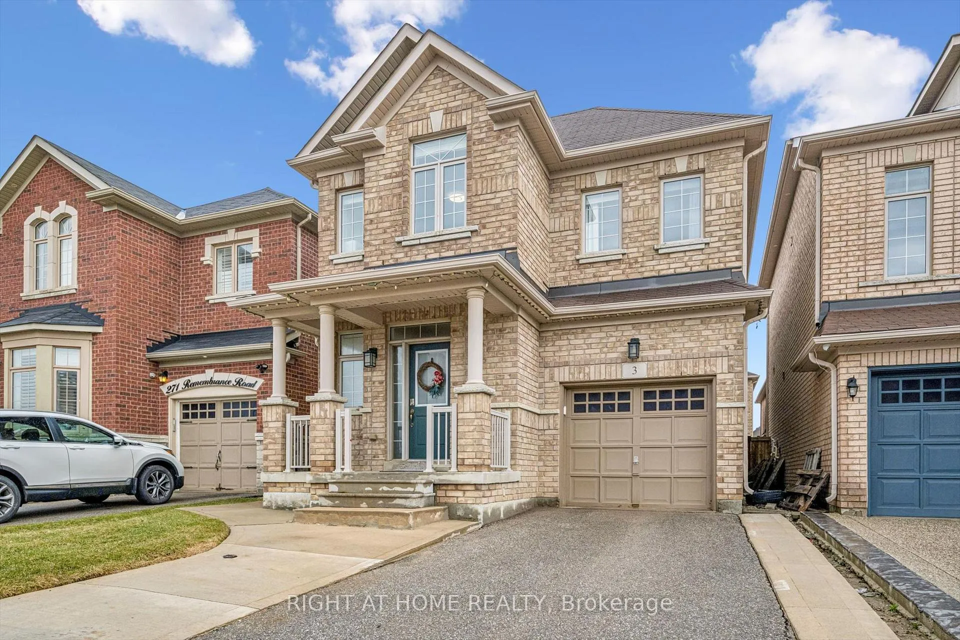 Photo 2 of 3 Antoine Street, Brampton, Northwest Brampton — HOMEH