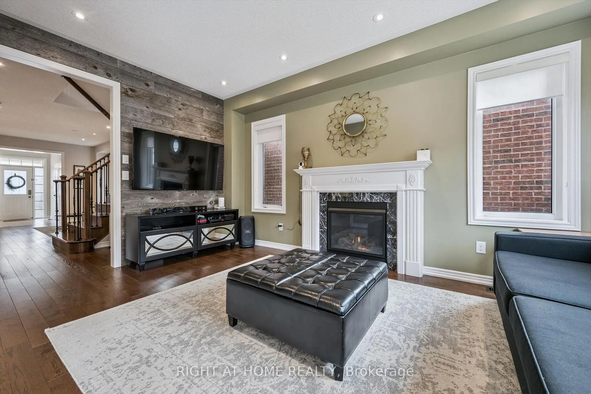 Photo 9 of 3 Antoine Street, Brampton, Northwest Brampton — HOMEH