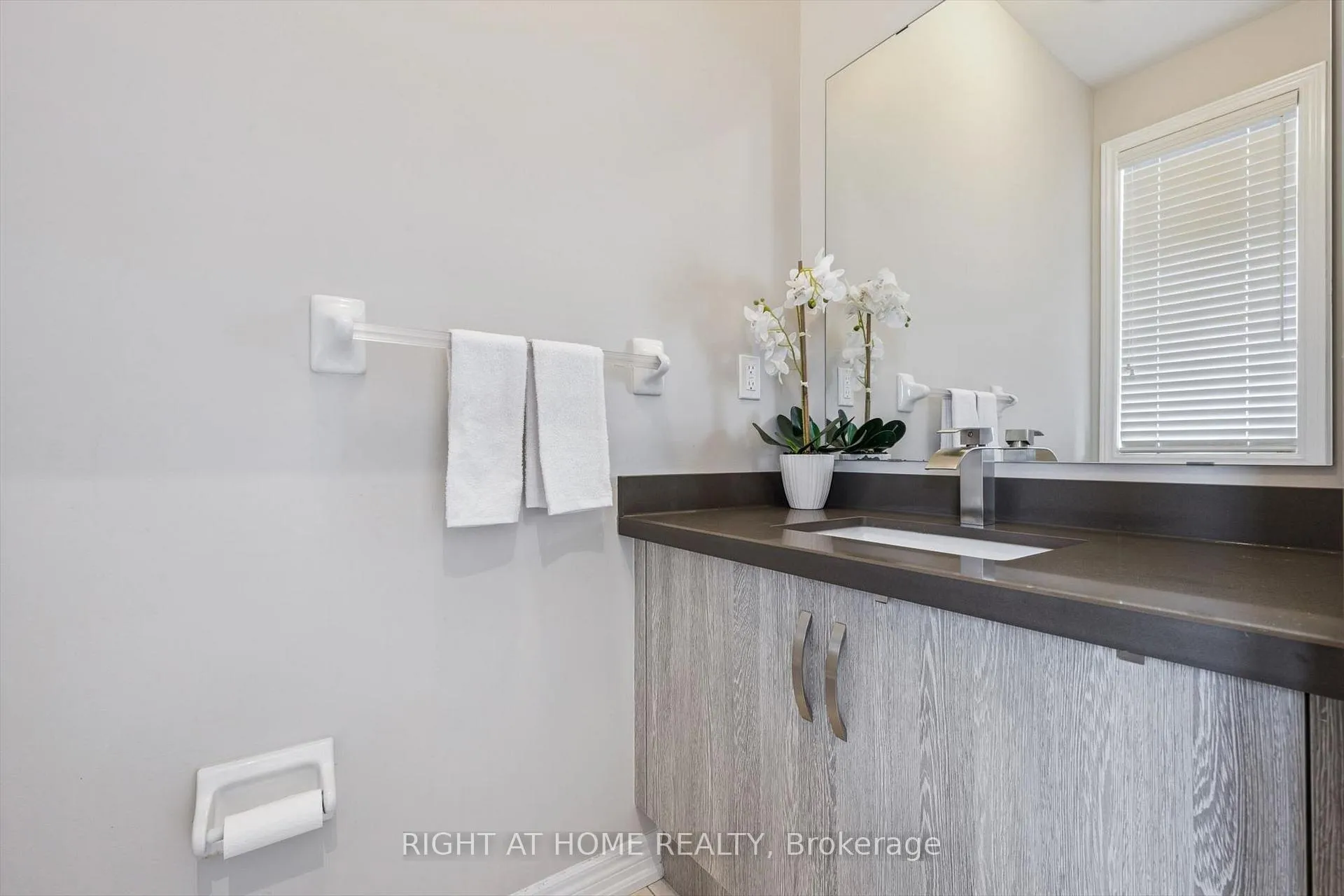 Photo 16 of 3 Antoine Street, Brampton, Northwest Brampton — HOMEH