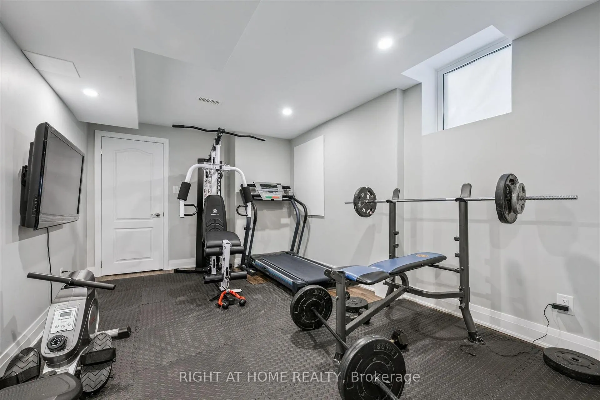 Photo 35 of 3 Antoine Street, Brampton, Northwest Brampton — HOMEH