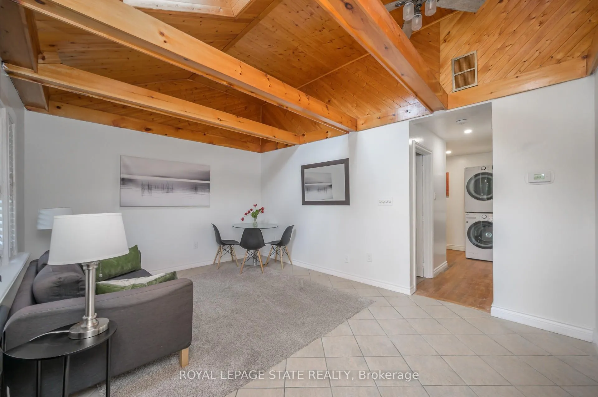 Photo 4 of Unit 1, 100 Munn Street, Hamilton, Raleigh — HOMEH
