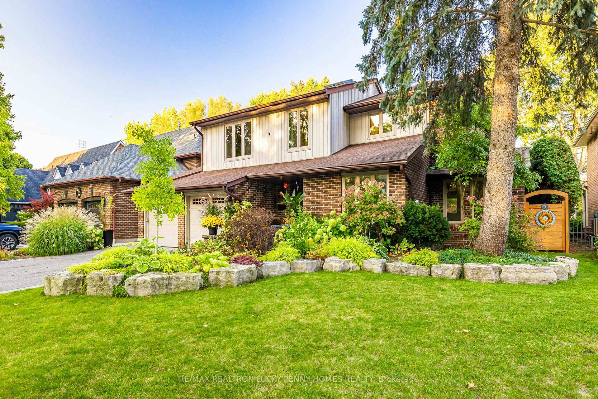 Photo 3 of 29 Ritter Crescent, Markham, Unionville — HOMEH