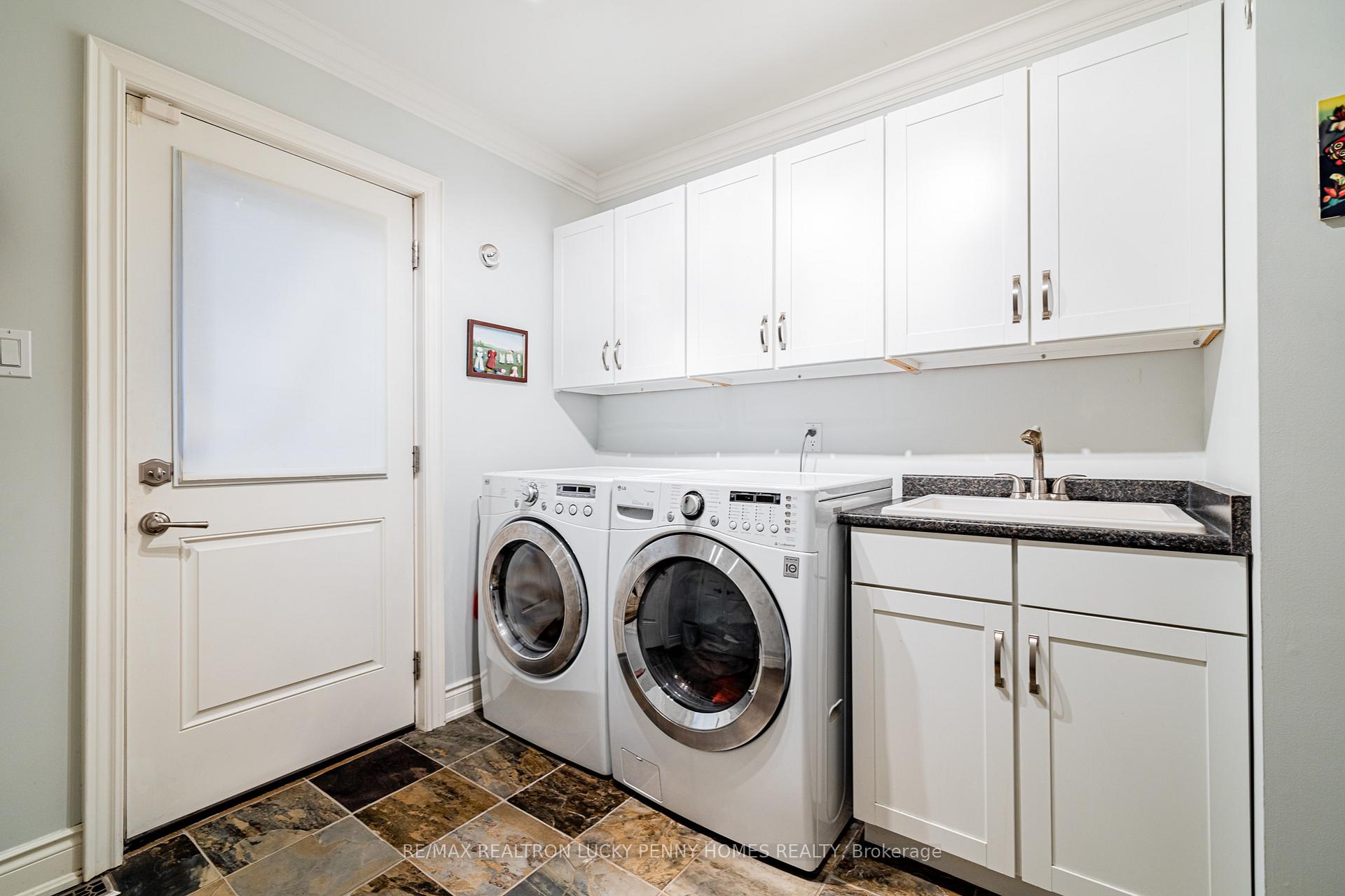 Photo 11 of 29 Ritter Crescent, Markham, Unionville — HOMEH