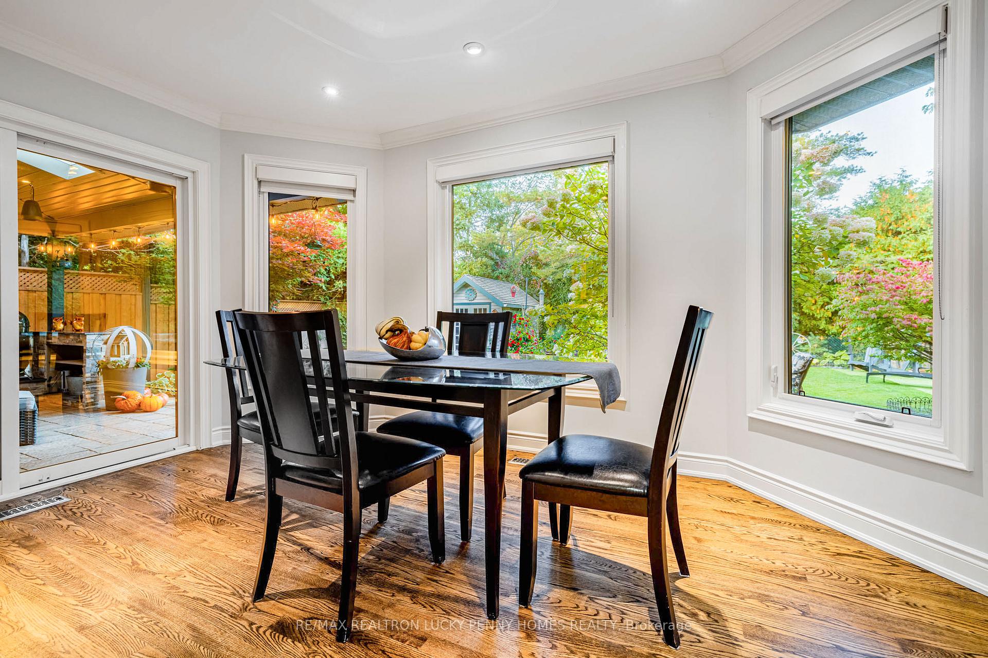 Photo 13 of 29 Ritter Crescent, Markham, Unionville — HOMEH