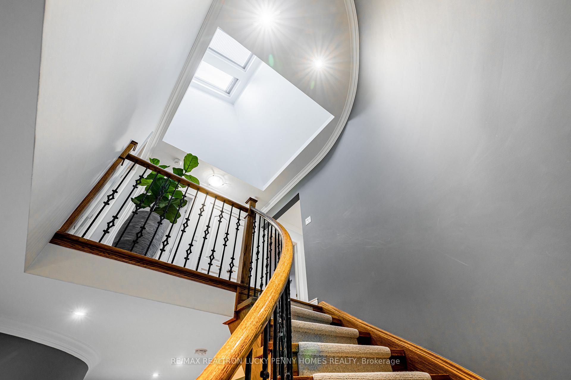 Photo 18 of 29 Ritter Crescent, Markham, Unionville — HOMEH