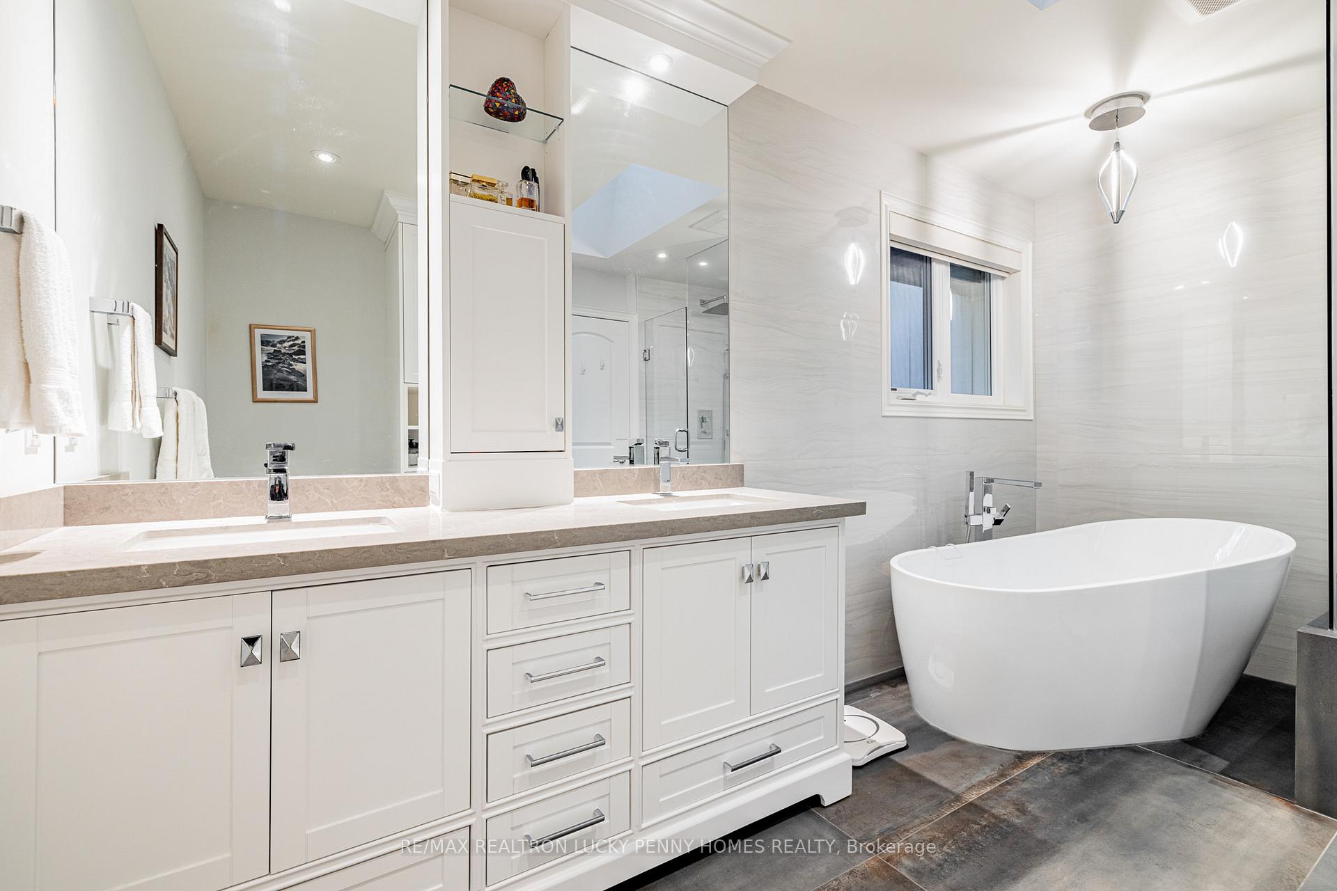 Photo 22 of 29 Ritter Crescent, Markham, Unionville — HOMEH