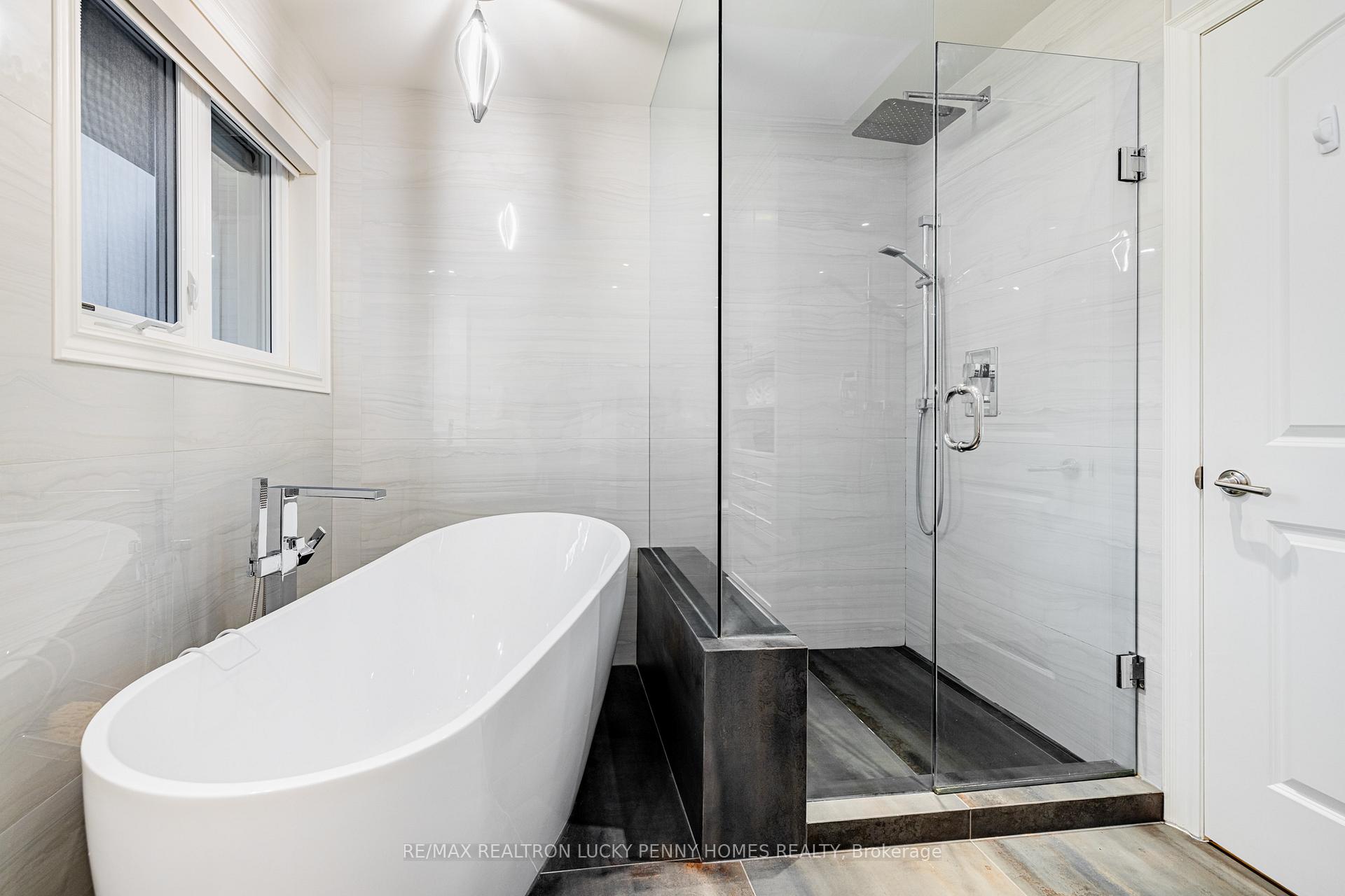 Photo 23 of 29 Ritter Crescent, Markham, Unionville — HOMEH