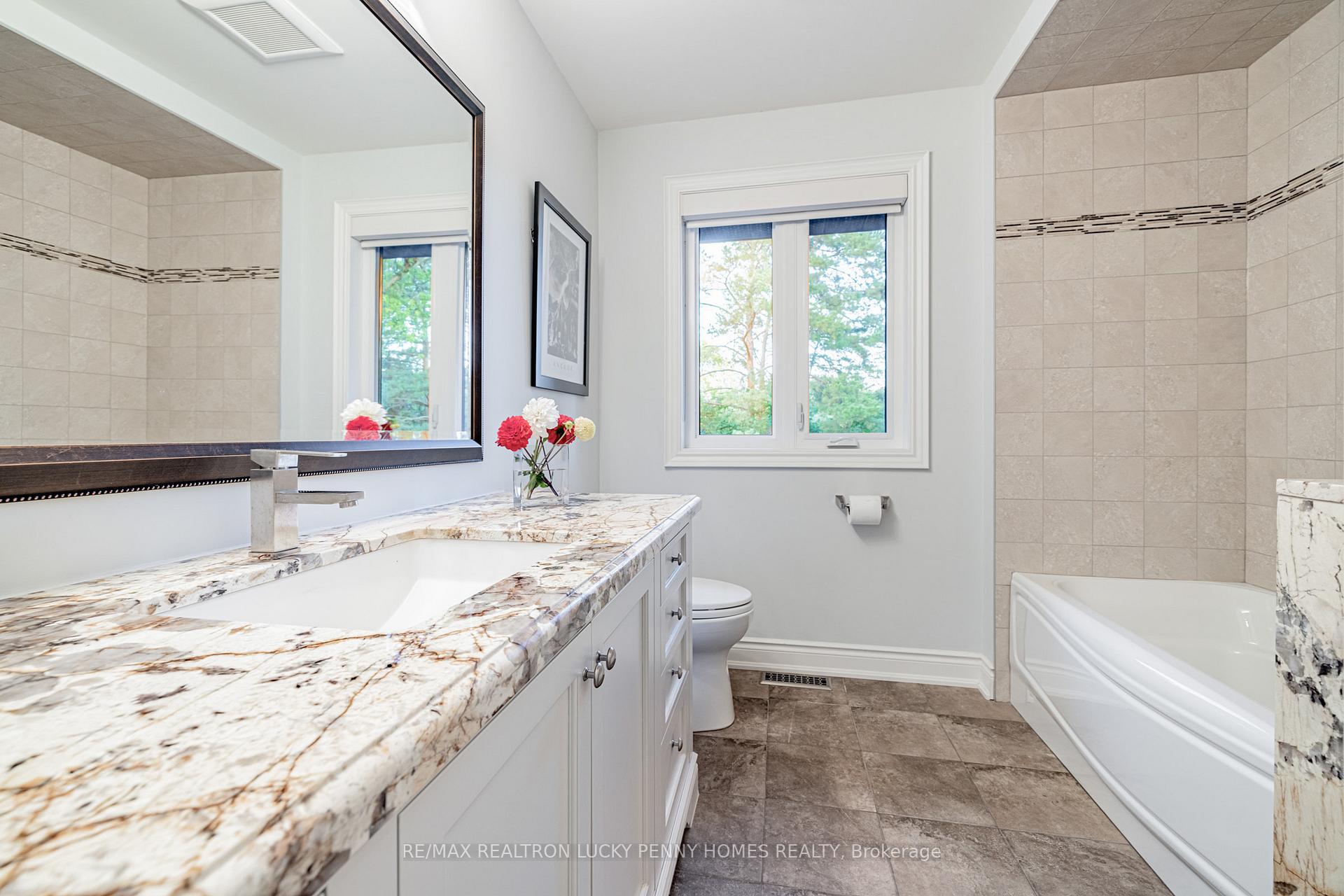Photo 27 of 29 Ritter Crescent, Markham, Unionville — HOMEH