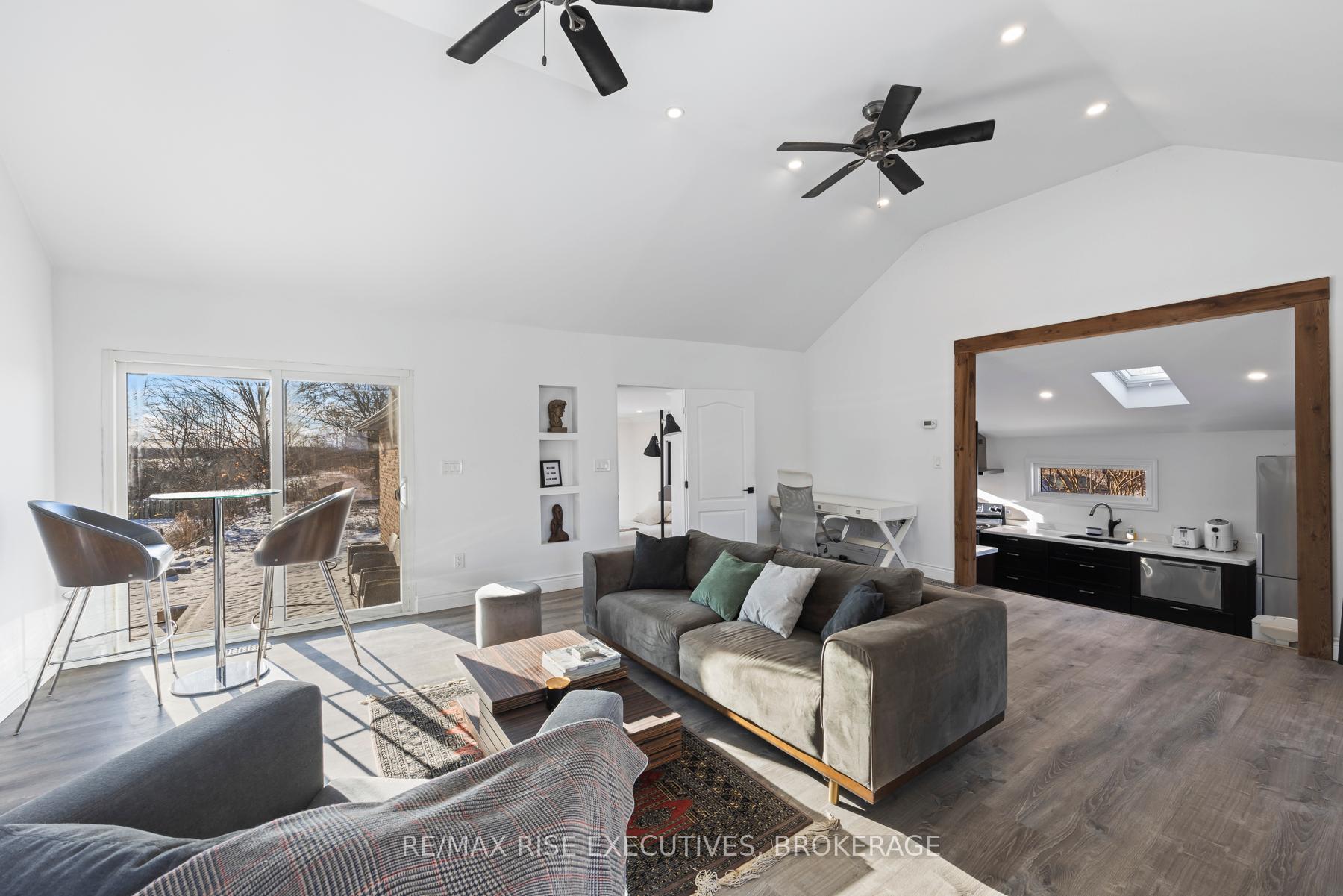 Photo 6 of 10 Greer Street, Kingston, Rideau — HOMEH
