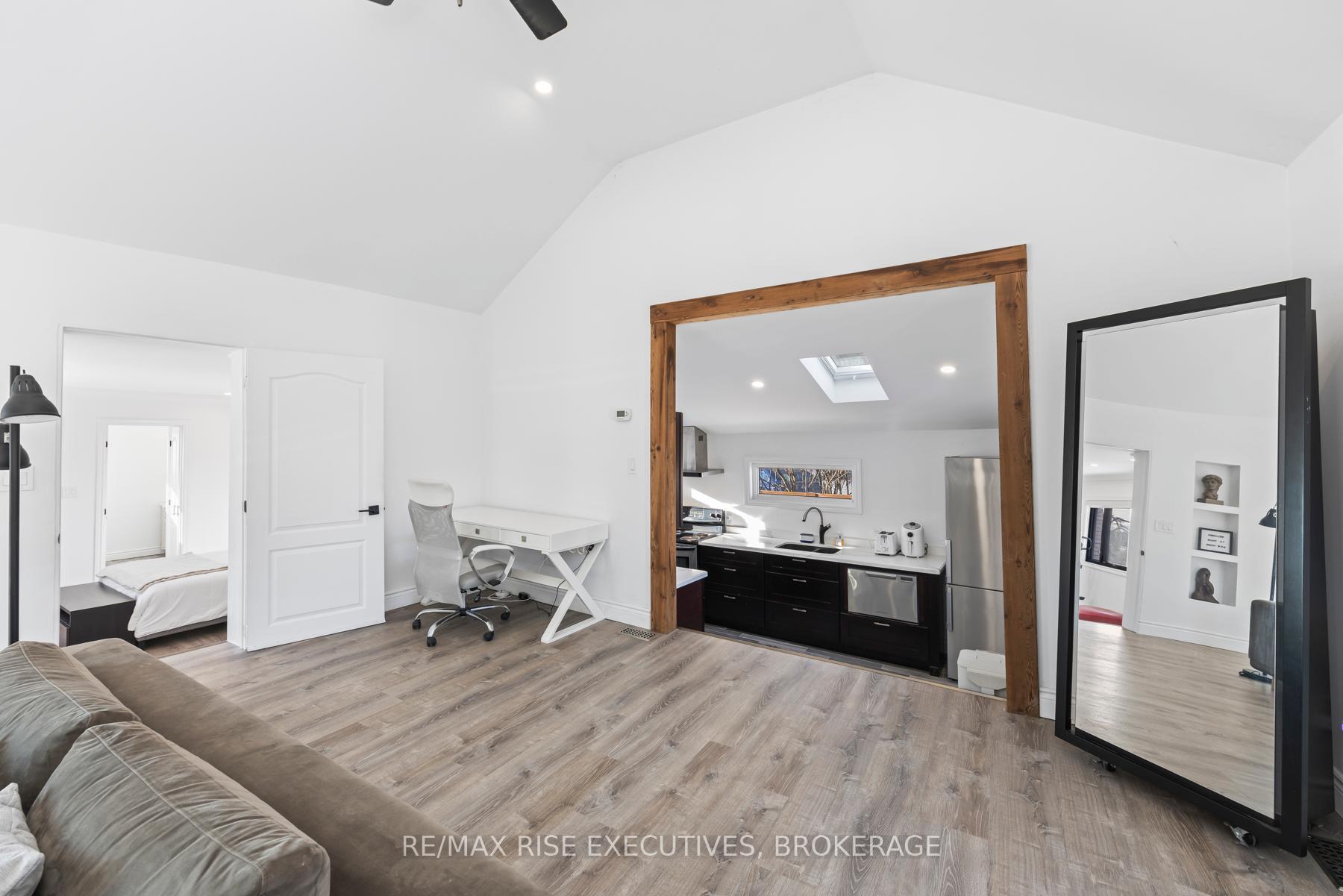 Photo 11 of 10 Greer Street, Kingston, Rideau — HOMEH