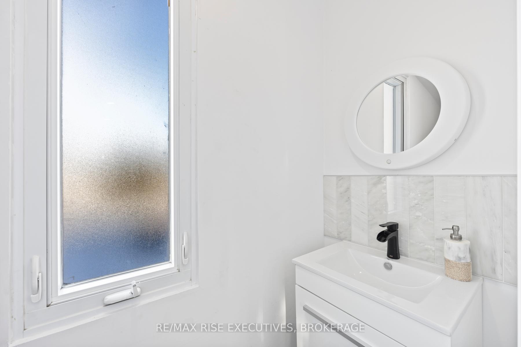 Photo 20 of 10 Greer Street, Kingston, Rideau — HOMEH