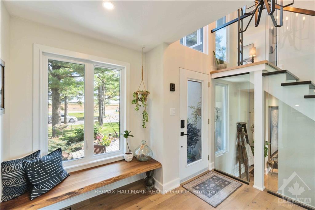 Photo 2 of 2704 River Road, Ottawa, Manotick East to Manotick Station — HOMEH