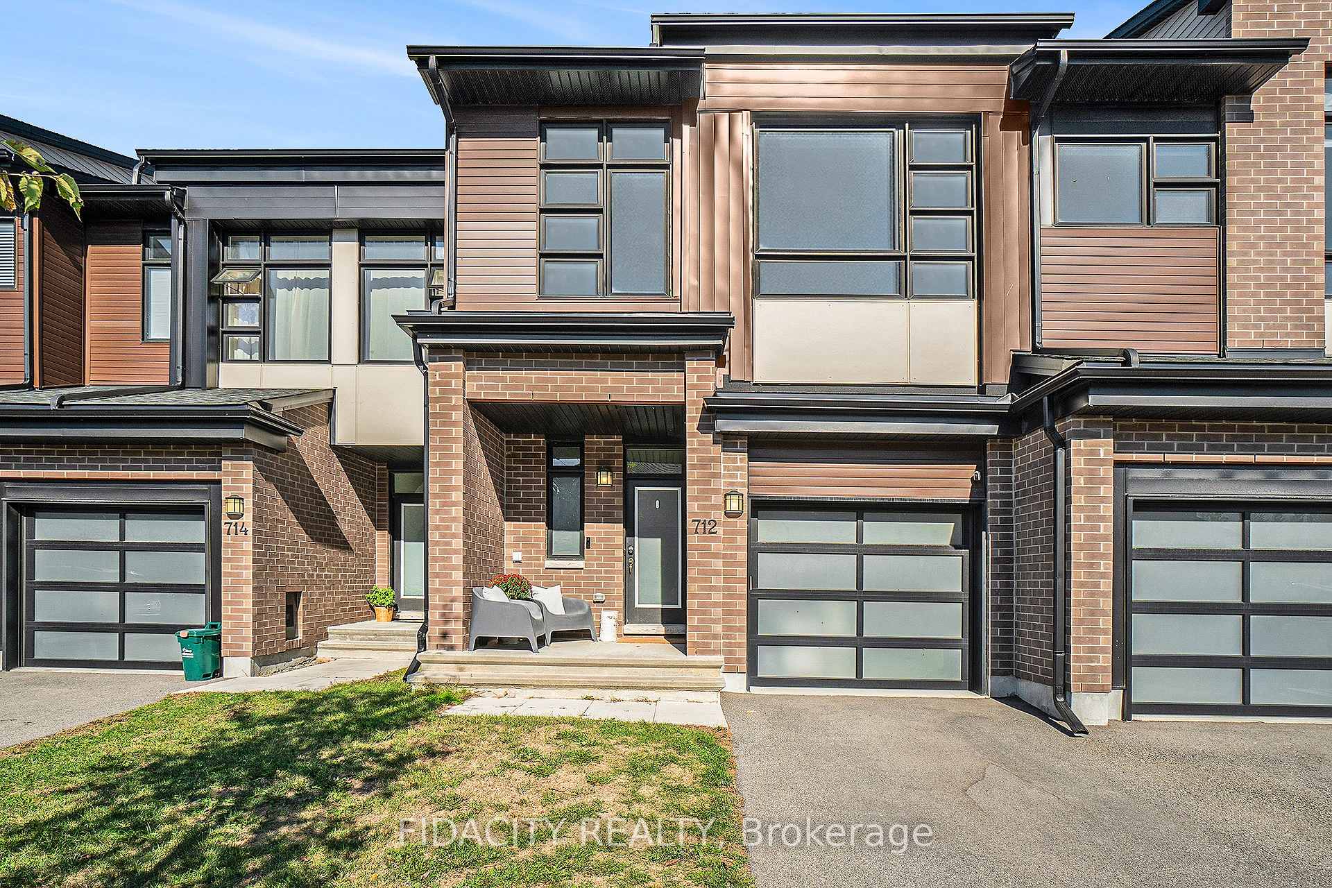 Photo 1 of 712 Twist Way, Ottawa, Kanata - Emerald Meadows/Trailwest — HOMEH
