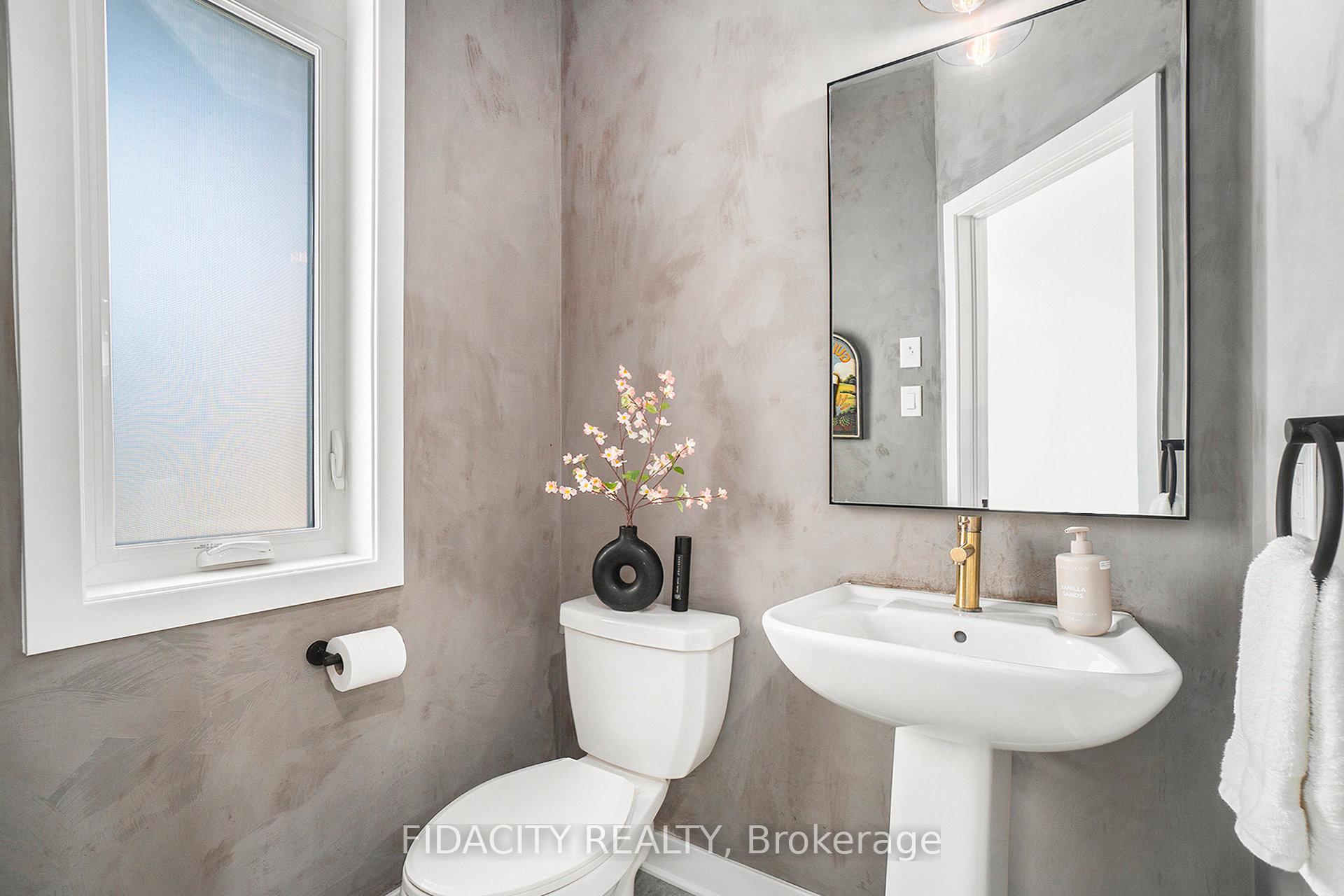 Photo 16 of 712 Twist Way, Ottawa, Kanata - Emerald Meadows/Trailwest — HOMEH