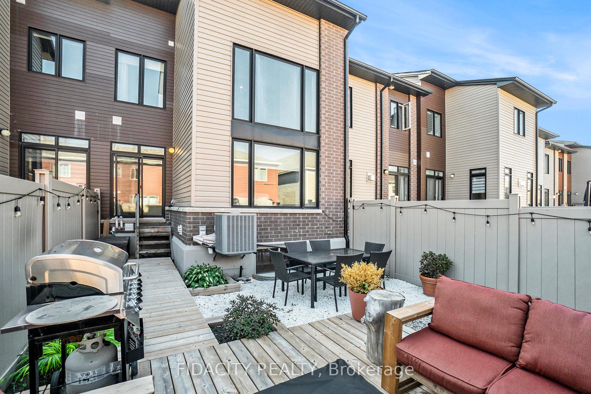 Photo 30 of 712 Twist Way, Ottawa, Kanata - Emerald Meadows/Trailwest — HOMEH