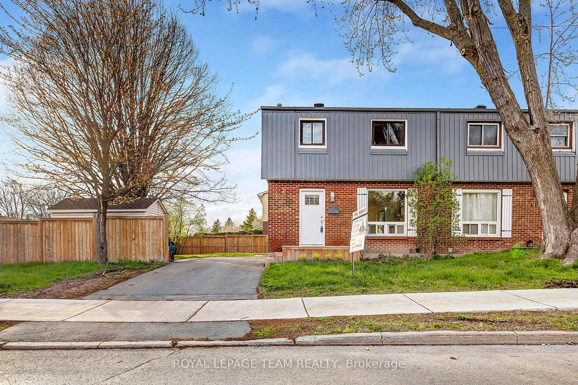 Photo 2 of 13 Morton Drive, Ottawa, Kanata - Glencairn/Hazeldean — HOMEH