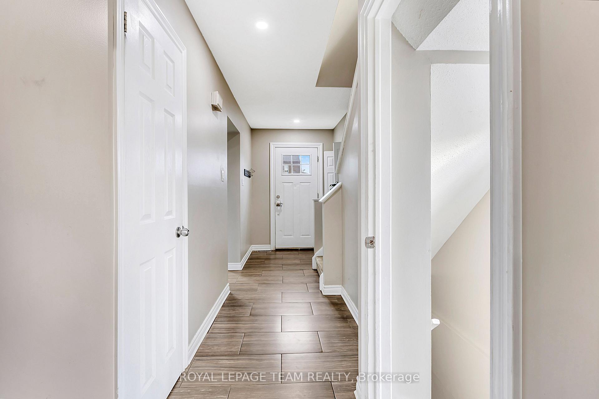 Photo 3 of 13 Morton Drive, Ottawa, Kanata - Glencairn/Hazeldean — HOMEH