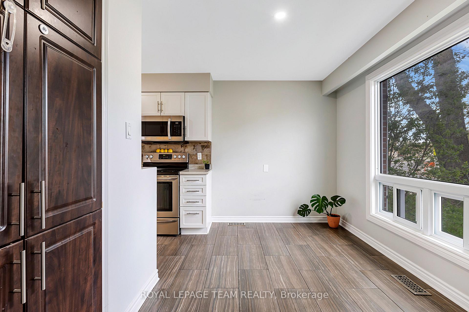 Photo 6 of 13 Morton Drive, Ottawa, Kanata - Glencairn/Hazeldean — HOMEH