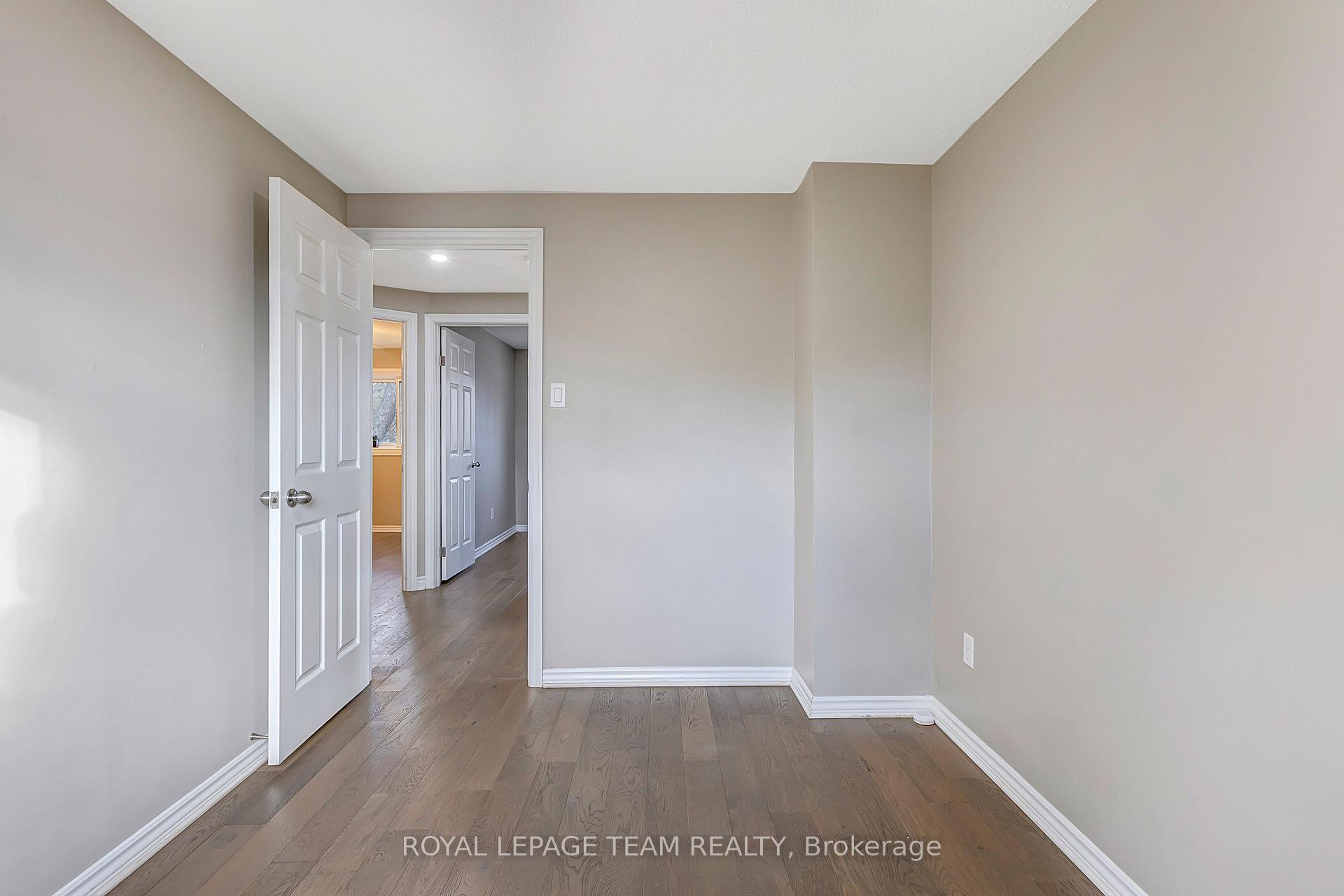 Photo 15 of 13 Morton Drive, Ottawa, Kanata - Glencairn/Hazeldean — HOMEH