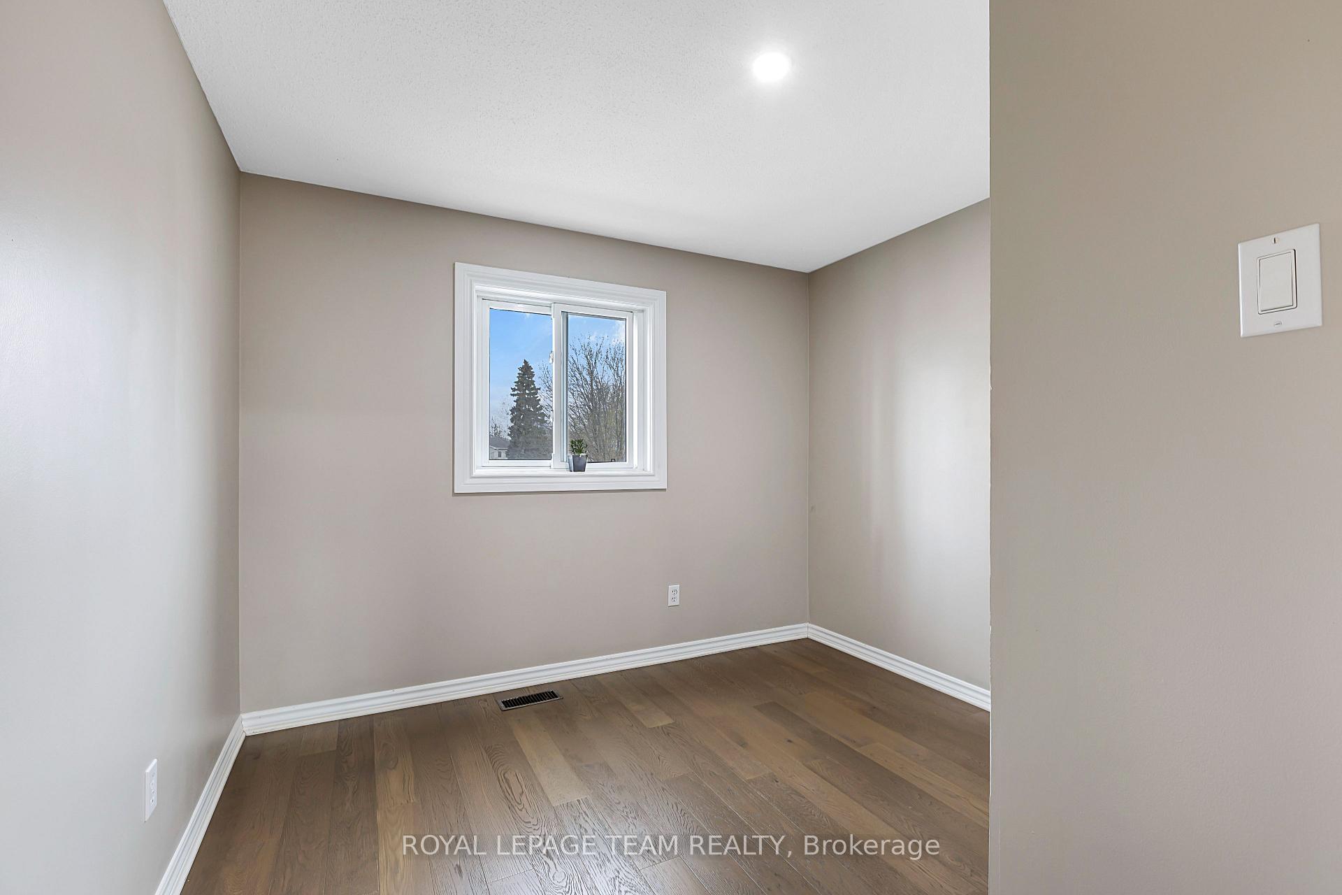 Photo 16 of 13 Morton Drive, Ottawa, Kanata - Glencairn/Hazeldean — HOMEH