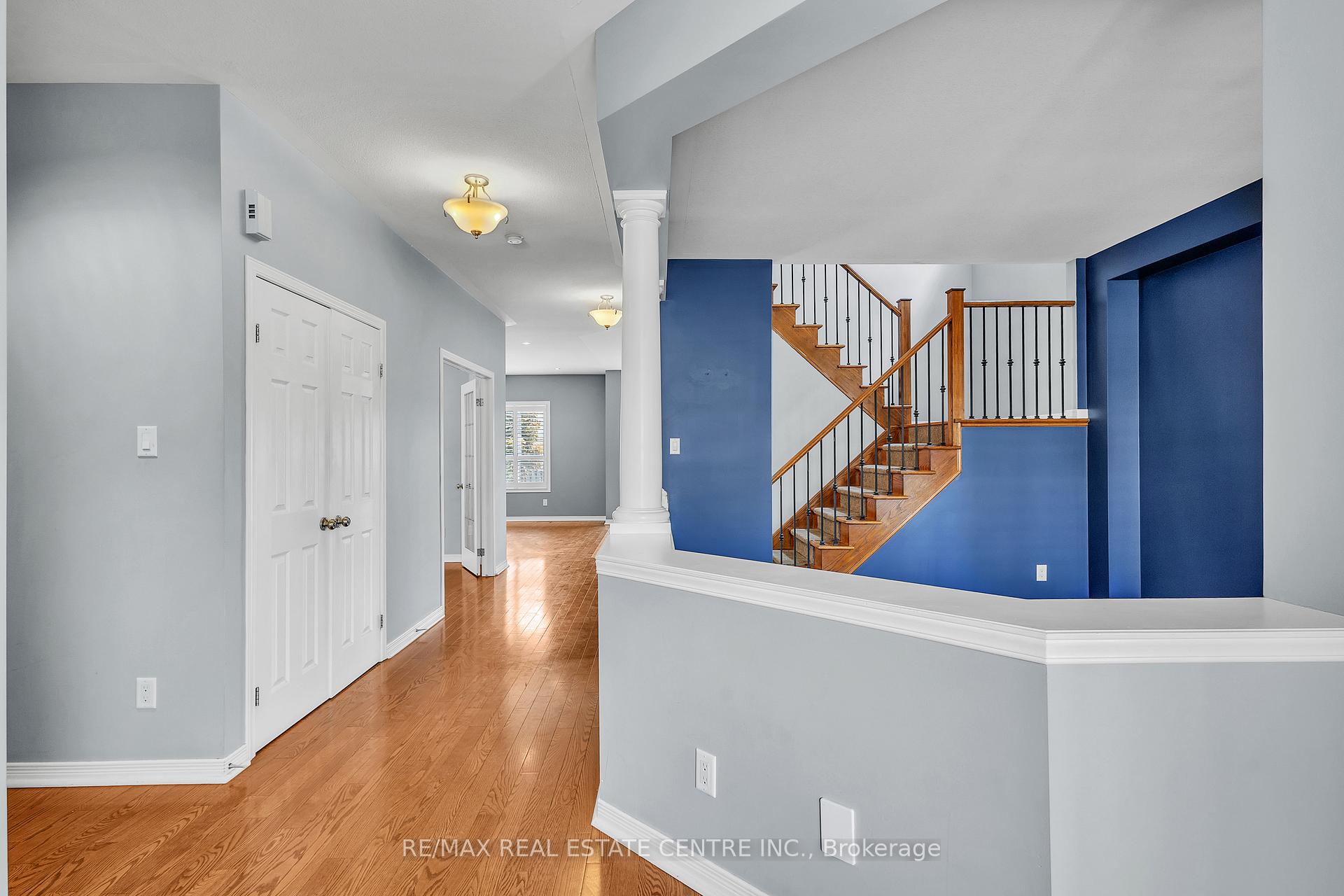 Photo 6 of 319 Robert Ferrie Drive, Kitchener — HOMEH