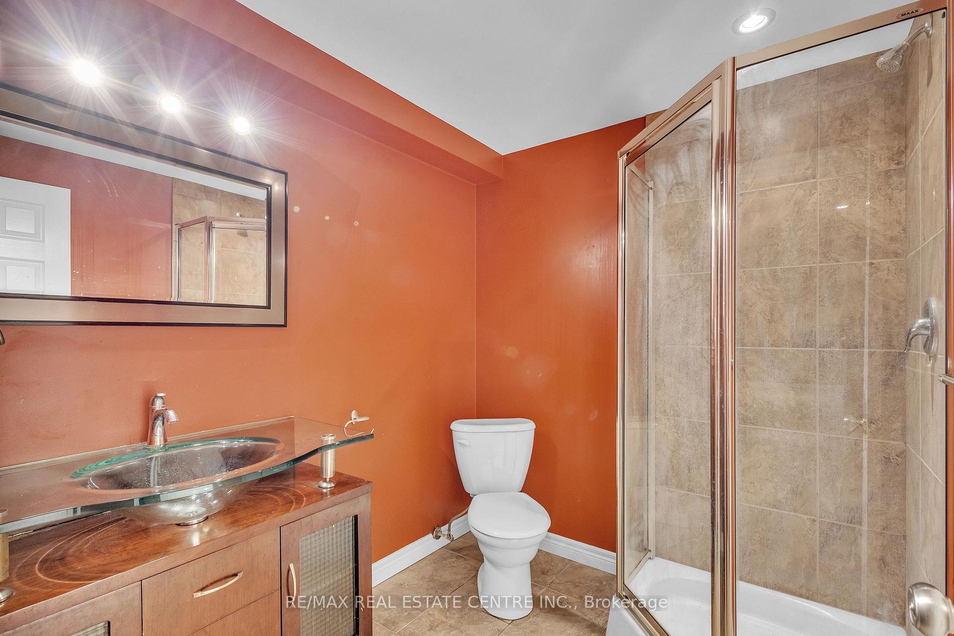 Photo 38 of 319 Robert Ferrie Drive, Kitchener — HOMEH