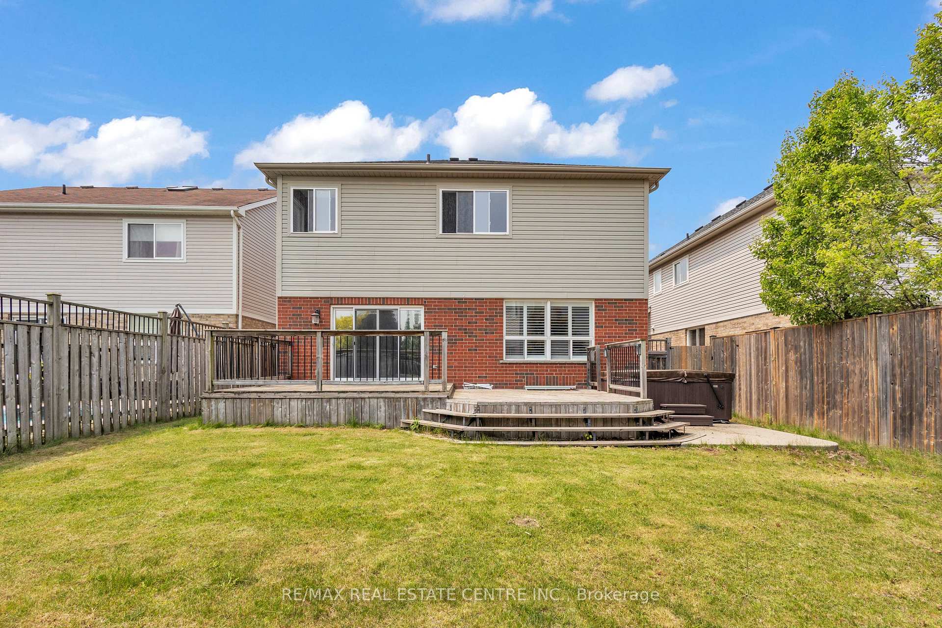 Photo 42 of 319 Robert Ferrie Drive, Kitchener — HOMEH