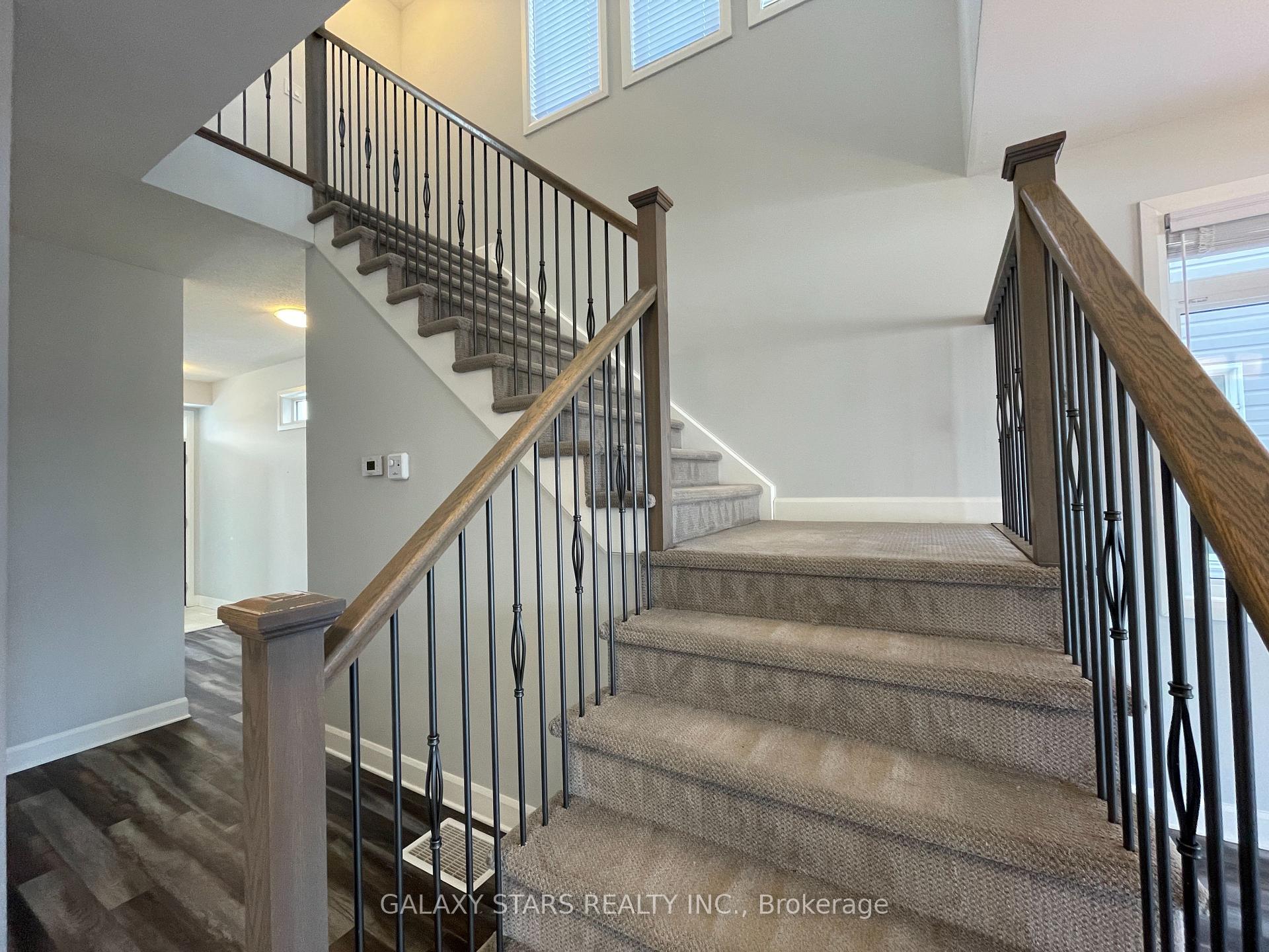 Photo 9 of 1231 Max Crescent, Kingston, City Northwest — HOMEH