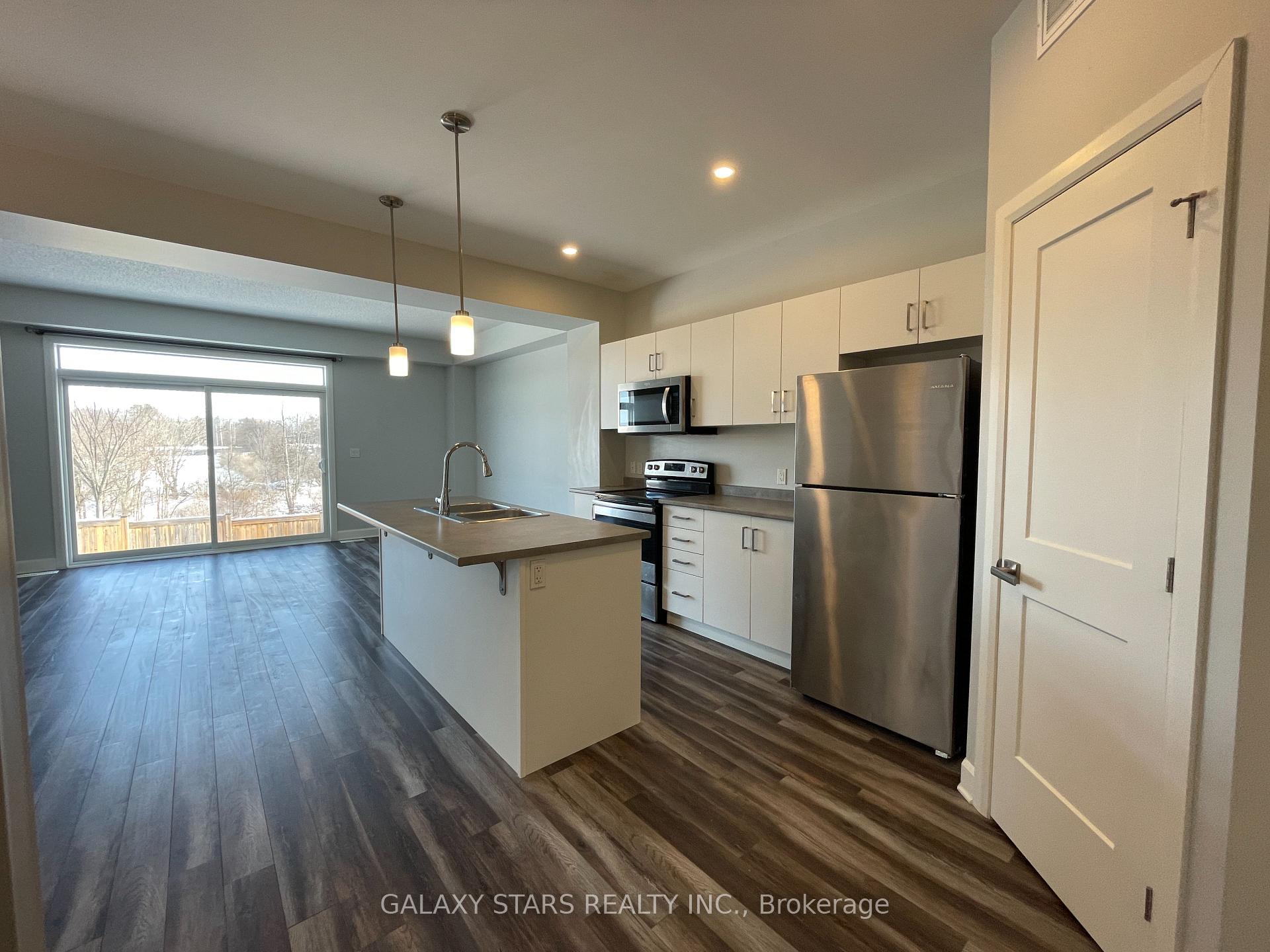 Photo 11 of 1231 Max Crescent, Kingston, City Northwest — HOMEH