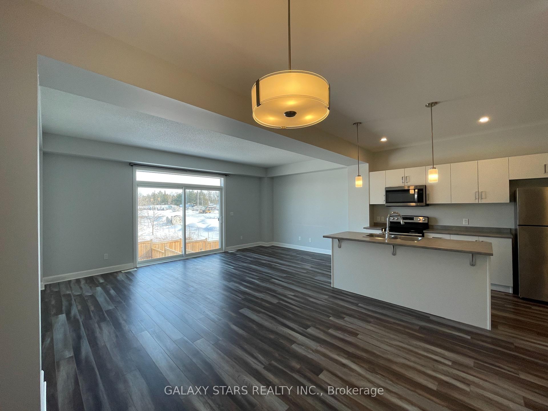 Photo 12 of 1231 Max Crescent, Kingston, City Northwest — HOMEH