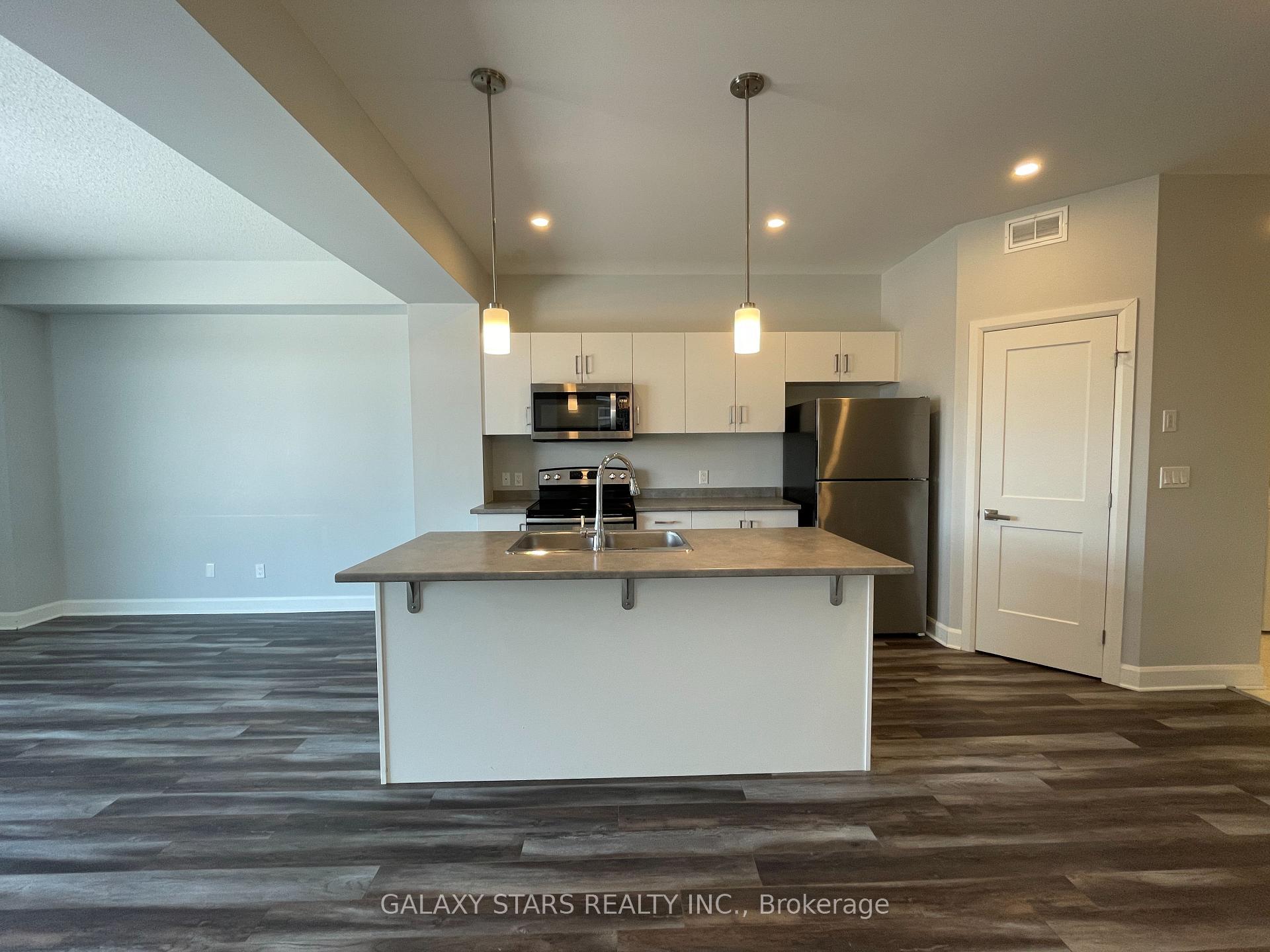 Photo 13 of 1231 Max Crescent, Kingston, City Northwest — HOMEH