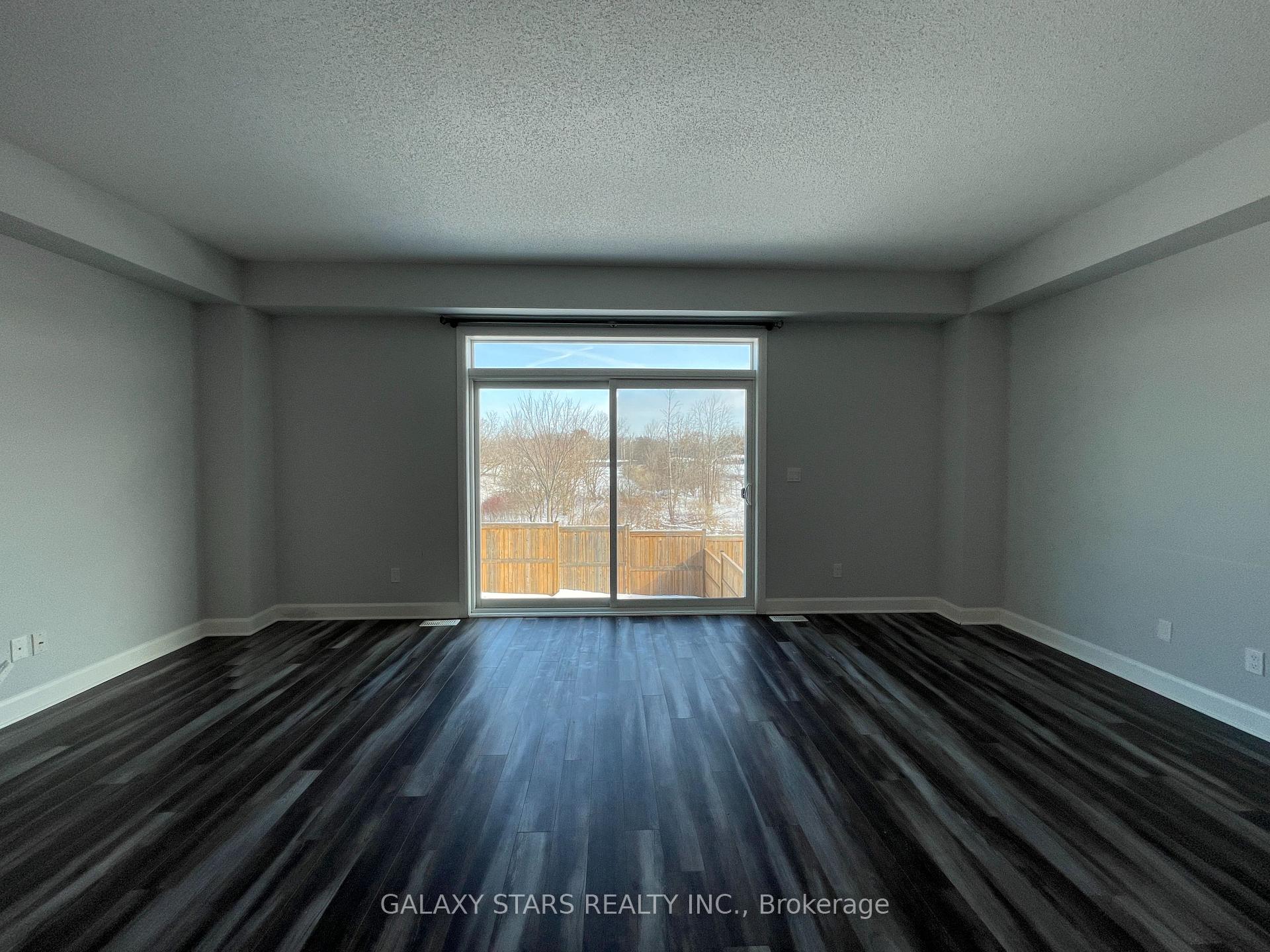 Photo 23 of 1231 Max Crescent, Kingston, City Northwest — HOMEH