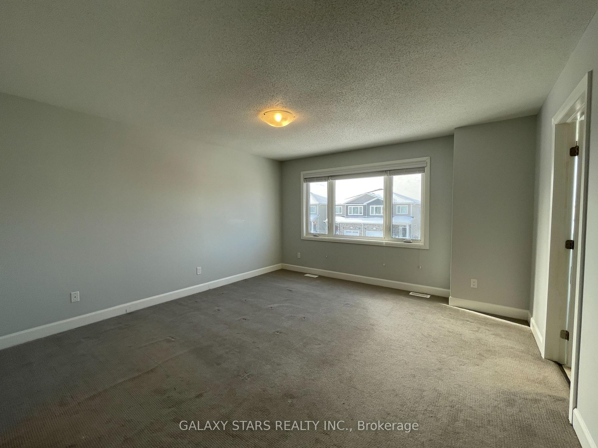 Photo 31 of 1231 Max Crescent, Kingston, City Northwest — HOMEH