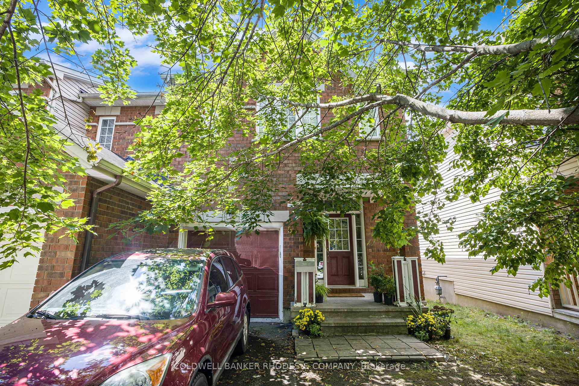Photo 4 of 58 Saddlesmith Circle, Ottawa, Kanata - Emerald Meadows/Trailwest — HOMEH