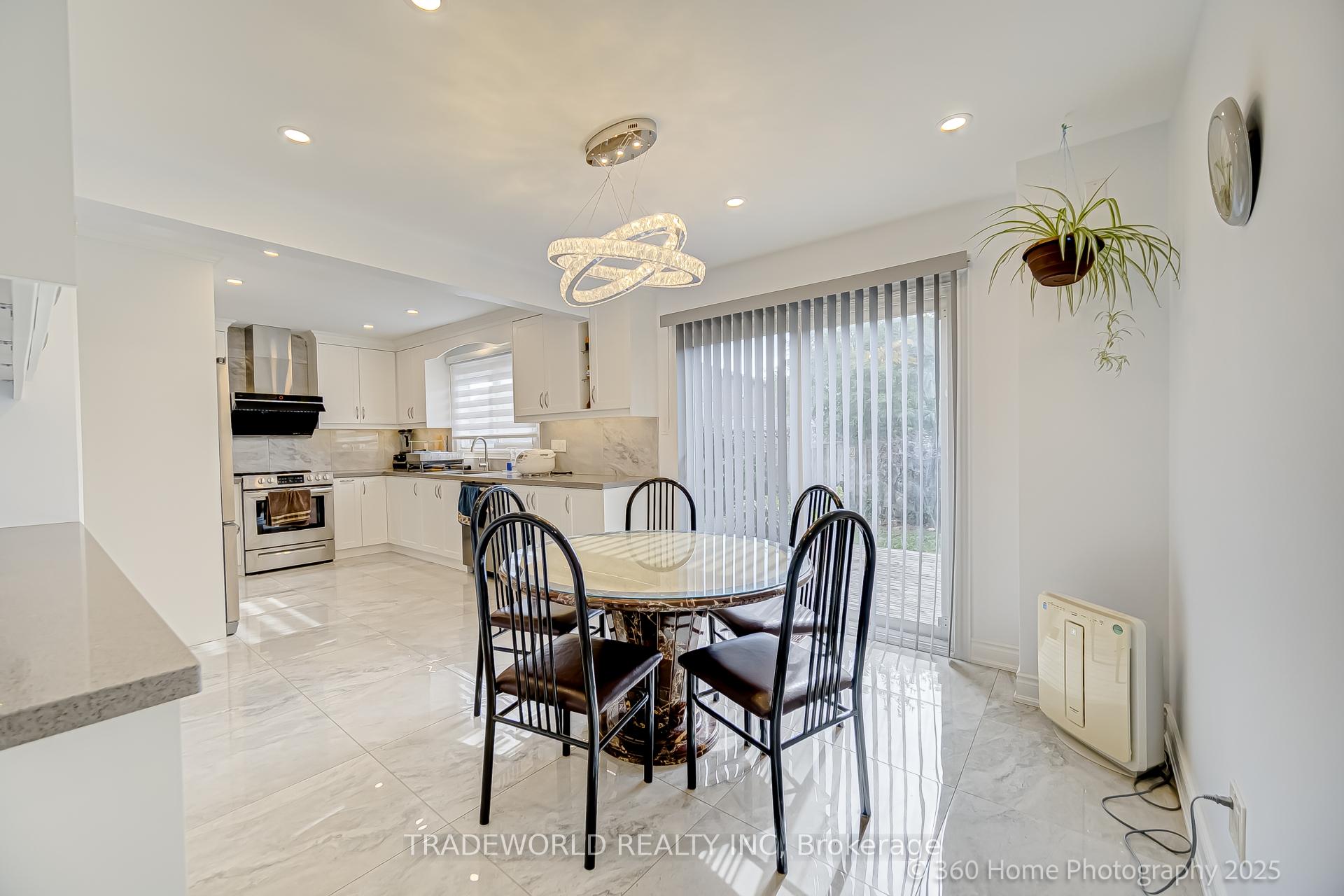 Photo 16 of 20 Eden Avenue, Markham, Milliken Mills East — HOMEH