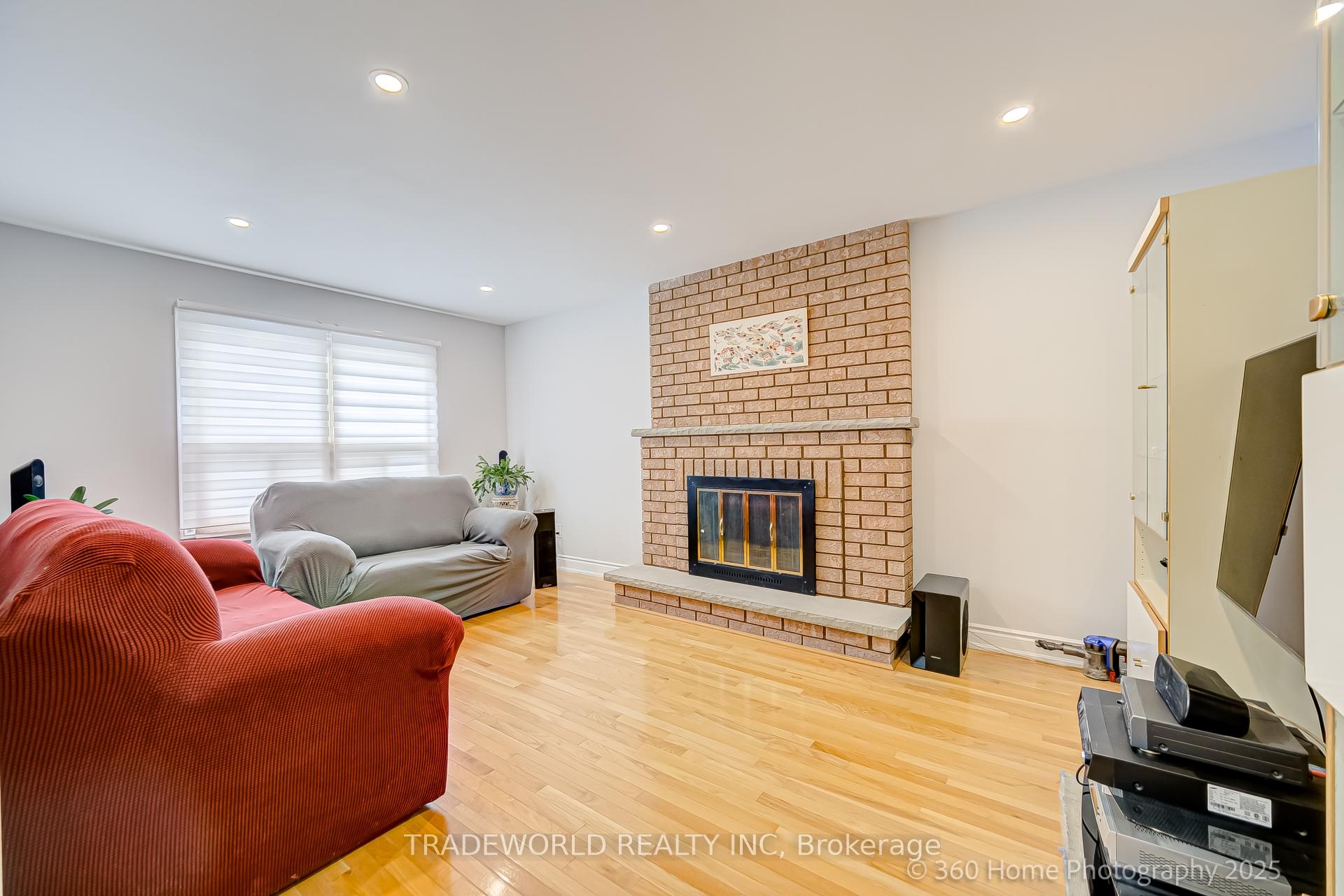 Photo 17 of 20 Eden Avenue, Markham, Milliken Mills East — HOMEH