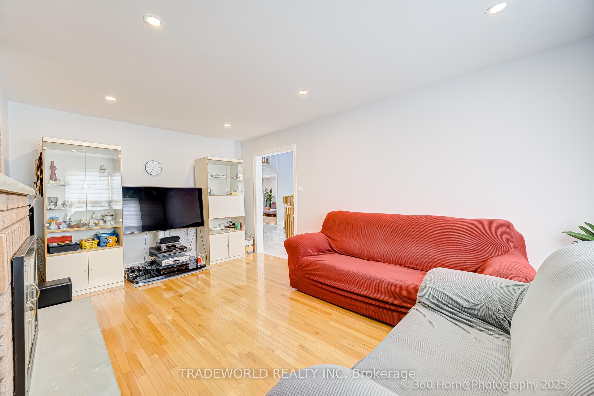 Photo 19 of 20 Eden Avenue, Markham, Milliken Mills East — HOMEH