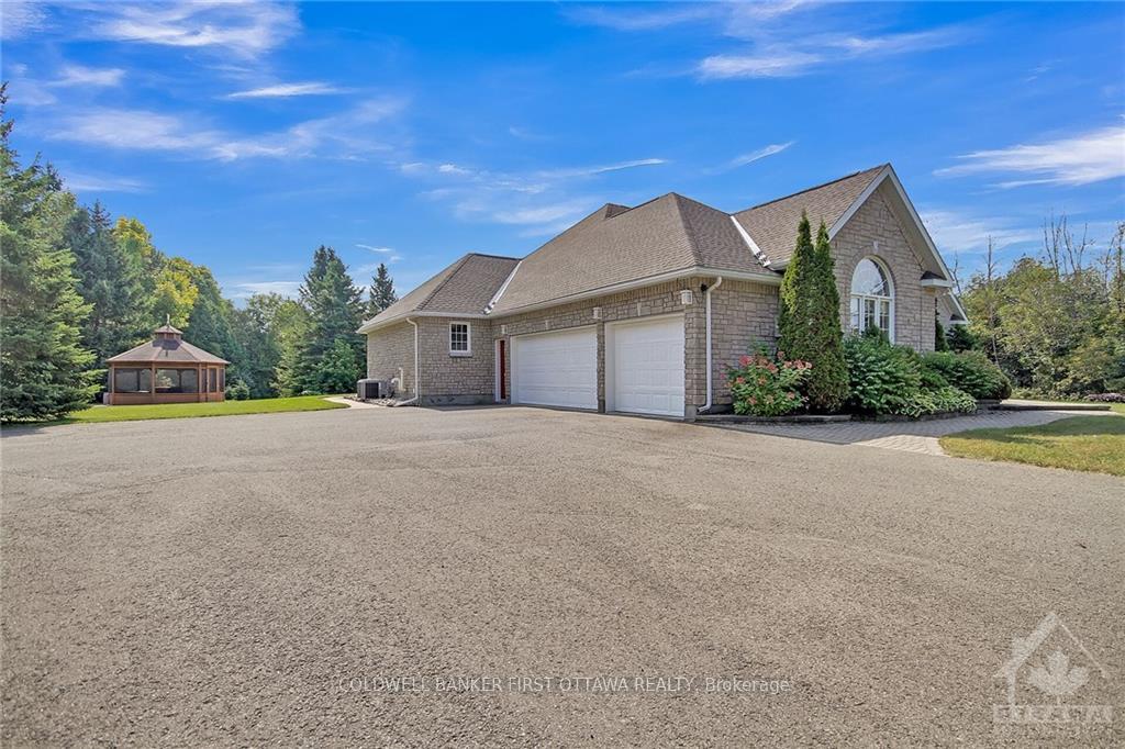 Photo 2 of 6068 James Bell Drive, Ottawa, Manotick South to Roger Stevens — HOMEH