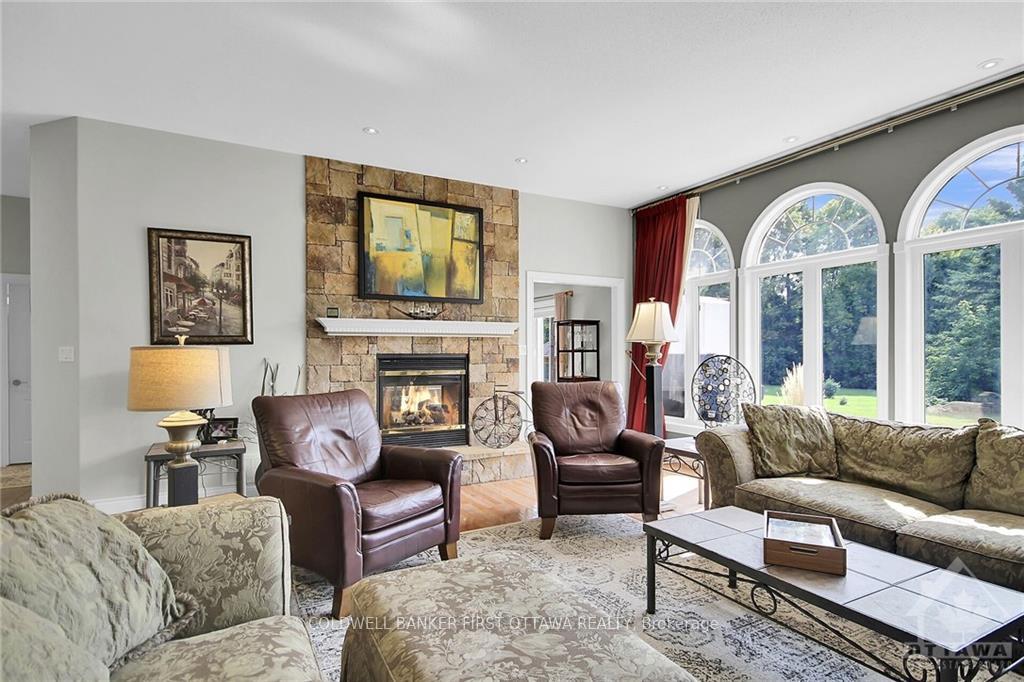 Photo 6 of 6068 James Bell Drive, Ottawa, Manotick South to Roger Stevens — HOMEH