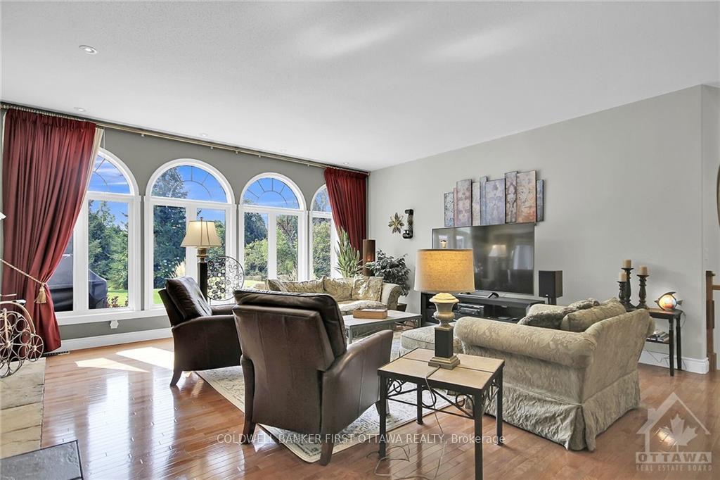 Photo 7 of 6068 James Bell Drive, Ottawa, Manotick South to Roger Stevens — HOMEH