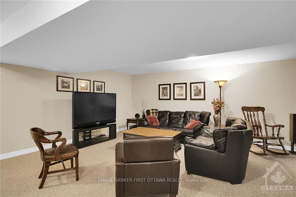 Photo 19 of 6068 James Bell Drive, Ottawa, Manotick South to Roger Stevens — HOMEH