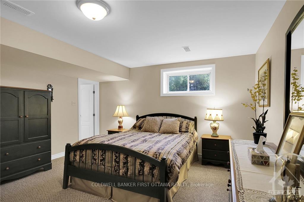 Photo 20 of 6068 James Bell Drive, Ottawa, Manotick South to Roger Stevens — HOMEH