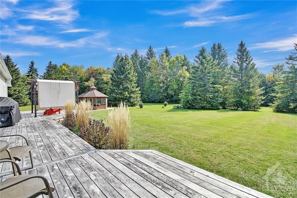 Photo 26 of 6068 James Bell Drive, Ottawa, Manotick South to Roger Stevens — HOMEH